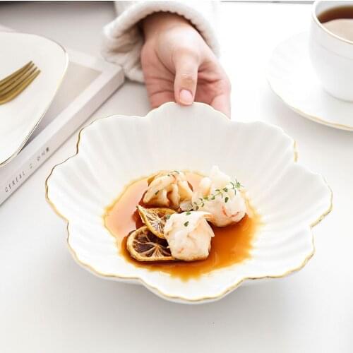 8 Inches Flower Shape Gold Edge Ceramic Plate Nordic Floral White Porcelain Dinner Plate Soup Salad Bowl Dessert Dish Tableware
