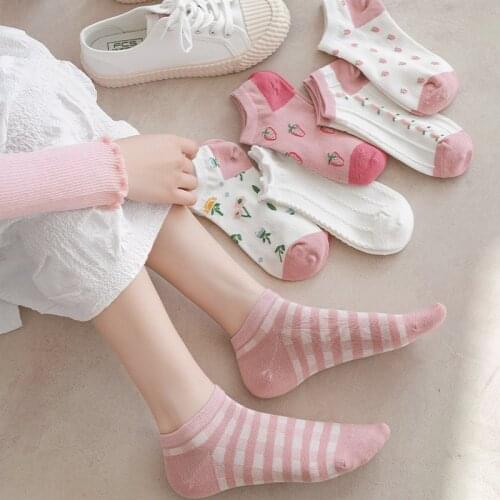 4 Pairs Korean Style Women Socks Pack Girls Lovely Strawberry Pink Fruit Kawaii Cartoon Students Ankle Socks Set High Quality
