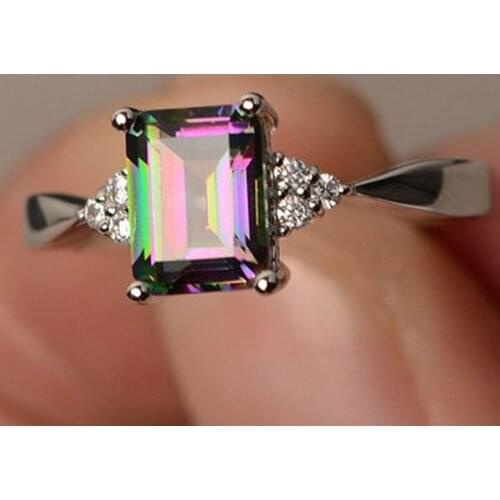 Fashion Design WomenS Ring Sky Blue Stone Ring Female Ornament Wedding Engagement Wedding Crystal Ring