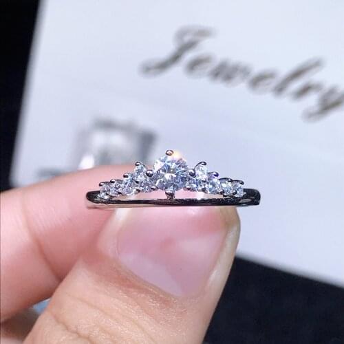Super benefits. moissanite,0.3 carats Super hot selling, comparable to diamonds, 925 silver