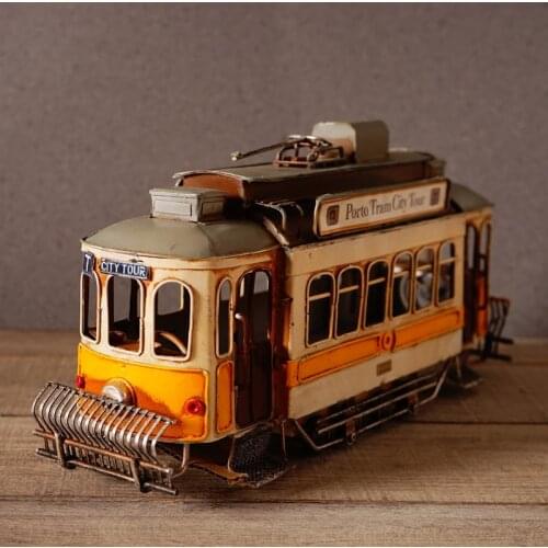 Vintage Tram Retro Tramcar Figurine Diecast Bus Model Streetcar Statue Home Decor Ornament Gift Collection Hobby