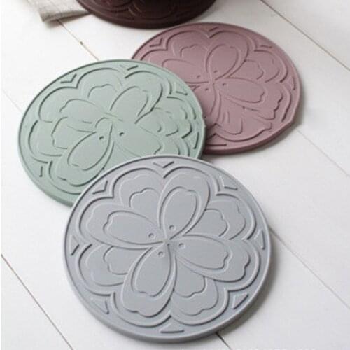 1 PCS White Flower Lace Round Embroidery Table Place Mat Christmas Pad Napkin Placemat Cup Dish Coaster Tea Doily Kitchen