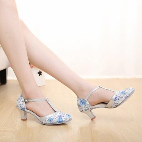 Adult Latin dance shoes soft bottom middle heel dancing shoes modern dance printing color comfortable A302