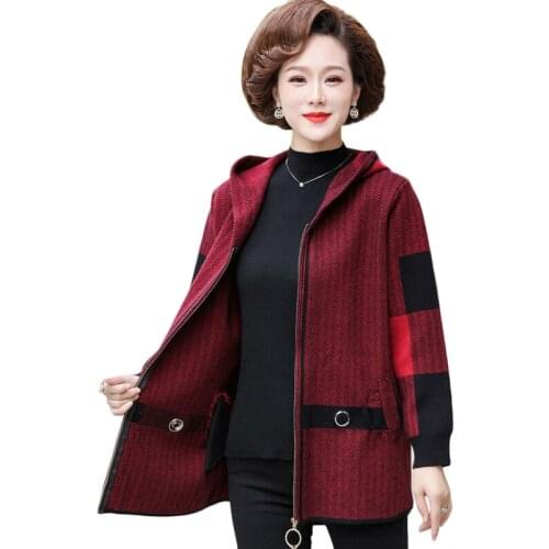 Plus size Middle-aged Women Hooded Trench Coat New Spring Autumn Casual Jacket Coat Loose Long Outerwear Womens clothing 4XL