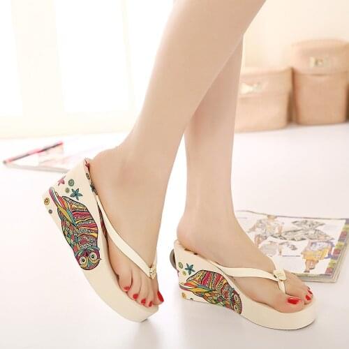 Hot Fashion Wedge Heel 8cm Comfortable and cute Flip Flops Ladies Summer Auspicious Bird Pattern Beach Outdoor Student Slippers