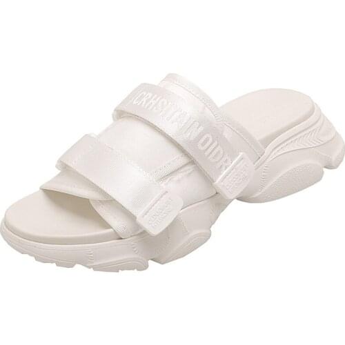 2021 New Women Sandals Thick Heel Platform Sole Shoes Female Summer Flat Casual Shoes Fashion Sports Beach Womens Slippers