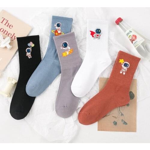 Astronaut Socks Women Korean Kawaii Medium Tube Harajuku Trend Cute Japanese College Style Cartoon Long Cotton New Sports Socks