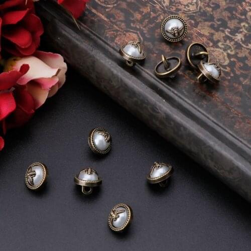 10Pcs 10mm Faux Pearl Bee Buttons For Sewing Overcoat Wedding Crafts Scrapbooking Embellishment DIY E56C