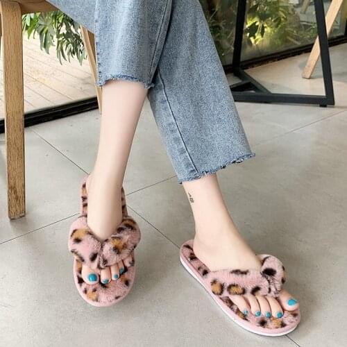 Women Furry Flip Flop Cute Pinke Fuzzy Slippers Leopard Print Fluffy Slides Outdoor Home Slippers Women Flip Flops Plus Size
