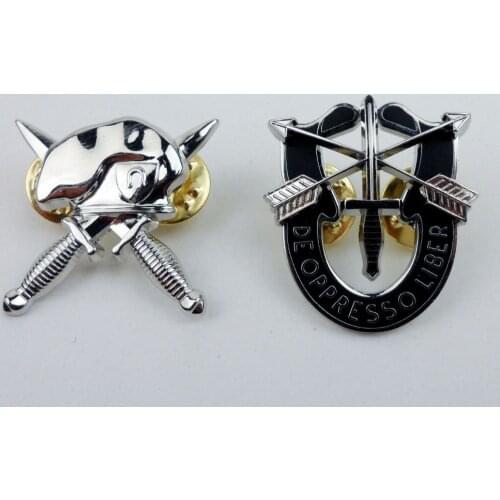 PAIR OF US ARMY SPECIAL FORCES BERET BADGE PIN SFOD OMEGA CAP BADGE METAL