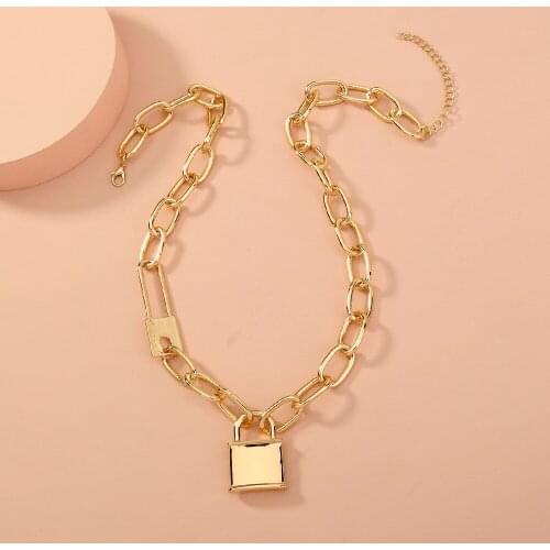 2021 Gothic Metal Padock Chokers Necklaces for Women Gold Chain Necklace Pendant Female Statement Colliers Vintage Jewelry