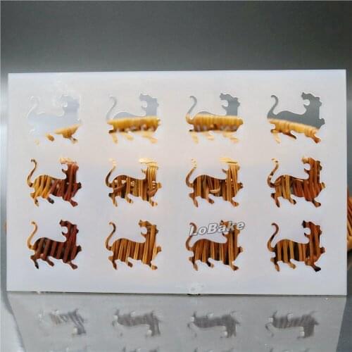 2pcs/lot) New 12 Chinese Zodiac tiger Shape Tile Crisp Mat Silicone Semi Transparent biscuit cookie molds cake stencil tools