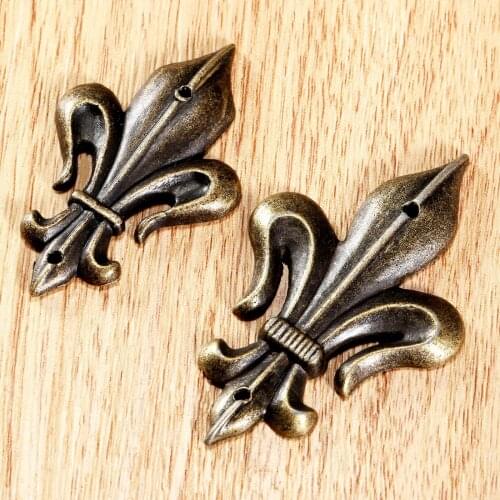 20pcs/lot Corners Protectors Furniture Decorative Antique Bronze shield Brackets Box case Feet Leg Vintage Metal 45mm/58mm nails