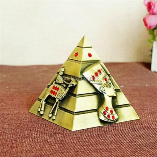 Handmade Retro Pyramid model Vintage metal craft shooting props Home/Pub/Cafe decoration Souvenir