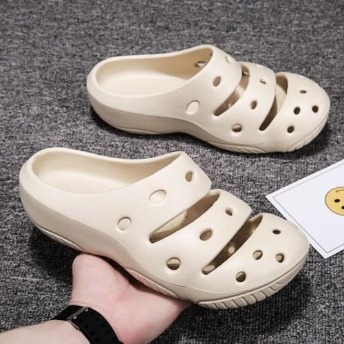 GILAUGH Footwear
