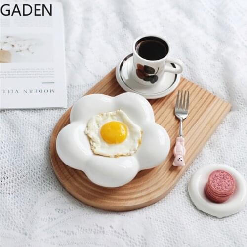 Ceramic Flower-shaped Plate Creative Breakfast Plate Household Decoration Kitchen Supplies Storage Tray Restaurant Tableware