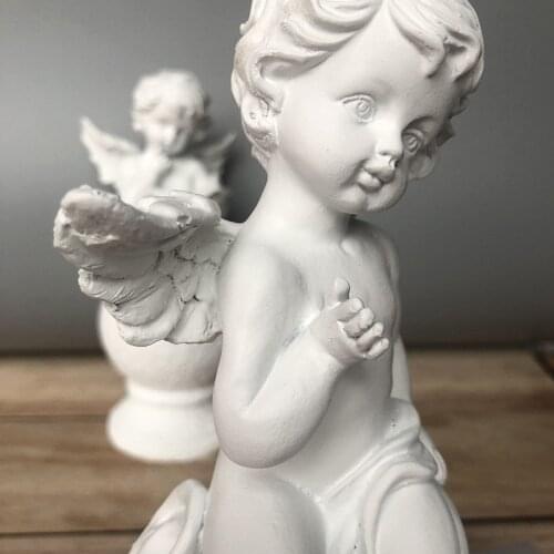 Coffee shop Decoration Resin Angel Figurines Handmade Vintage Home Wedding Decoration Crafts Office Room Desk Statues Ornament