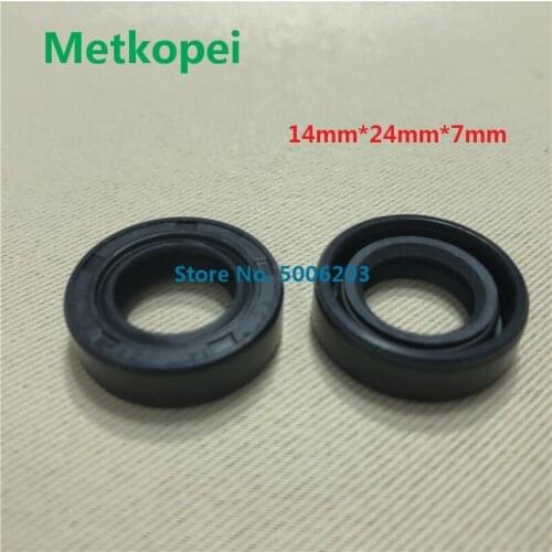 Motorcycle scooter ATV high quality 14*24*7 mm 14x24x7mm oil seal with spring for seal spare parts