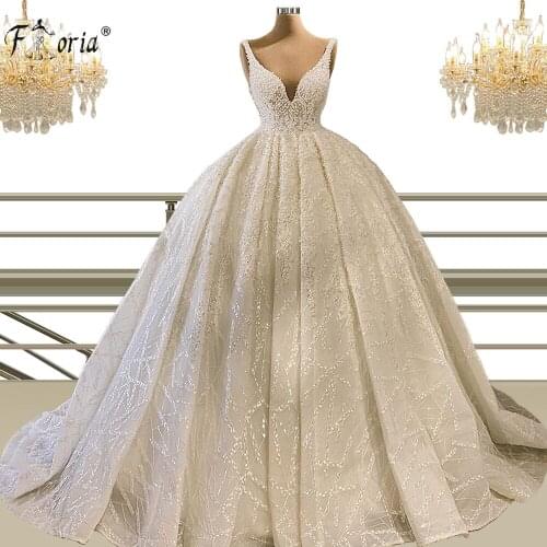 Luxury Sweetheart Pleated Ball Gown Wedding Dresses 2021 Beading Sequined Floor Length Lace Bridal Gowns Vestido De Noiva