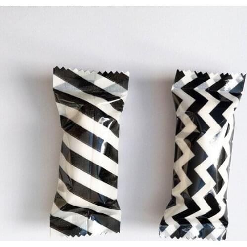 100 Pcs 4x9.5cm Mini Thick Baking Black and White Striped Wave Nougat Wrapping Chocolate Candy Machine Sealing Bags