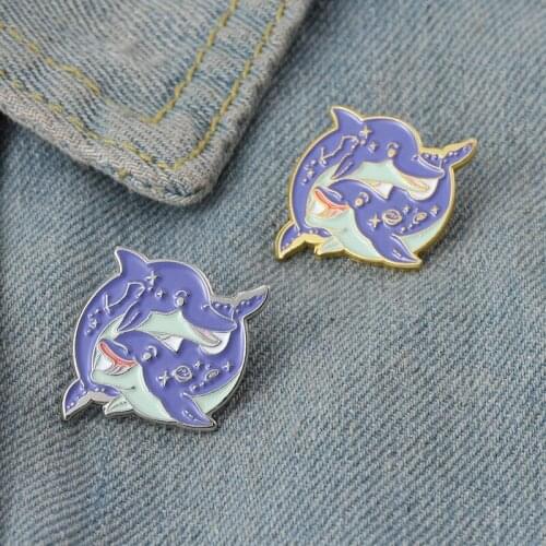 Creative Marine Animal Alloy Brooch Fashion Cute Cartoon Whale Shape Paint Badge Ins Trendy All-match Shirt Clothing Accessories