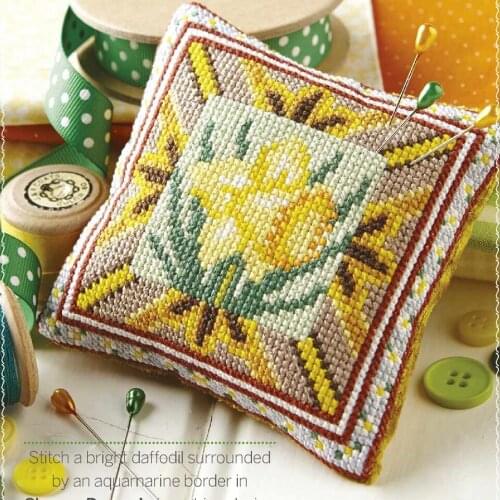 Cross Stitch Pin Neddle Cushion Needlework DIY Kit Embroidery Set Counted Cross-Stitching Pincushion pin bag suit ZC065