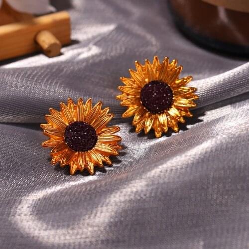 Sunflower Enamel Pins Earrings 2Style Fashion Accessories Decoration on Backpack Caps Gift for People Who Love Flower Jewelry