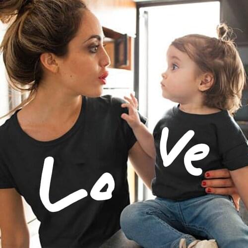 LOVE Letter Print Family Matching T Shirt Mother and Kids Baby Son Children Daughter Summer O-Neck Infant Black Tee Tops Clothes