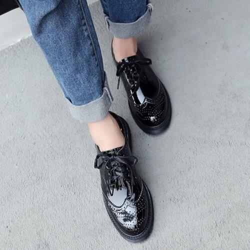 Women Brogue Shoes Woman Flats Autumn Spring Womens Brogue Microfiber Wine Red Black Flat Office Derby Female Shoes Solid