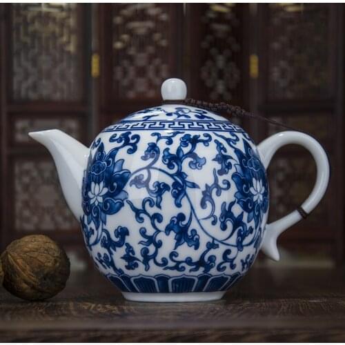 Chinese Kung Fu Tea pottery and porcelain teapot Jingdezhen green flower porcelain glaze under glaze office to make tea 280ML
