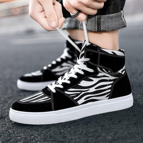 Zabra Printing High Top Men Casual Shoes Black White Animal Print Men Canvas Sneakers Autumn Men Vulcanized Shoes zapatos lona