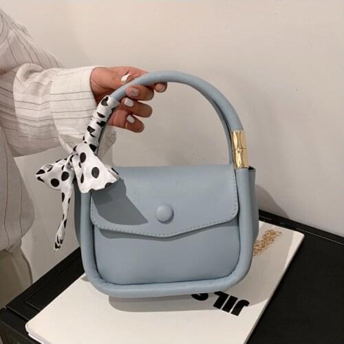 2021 New Womens Bag Trend Fashion Trending Silk Scarf Bow Shoulder Crossbody Texture Special-Interest Designe Saddle Bag