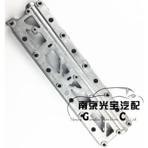 Suitable for Roewe RW550 MG6750 engine oil rail oil pan oil rail oil pan deflector