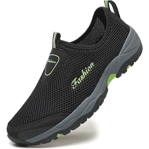 2021 Sneakers Men Slip on Aqua Shoes Mesh Breathable Swimming Fishing Upstream Beach Shoes Wading Water Shoes Barefoot Shoes