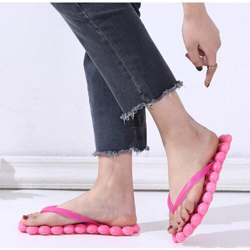 Summer Leisure Bathroom Bath Slippers Thick-soled Non-slip Beach Sandals Foot Massage Bubble Flip-flops Foot Massage Slippers