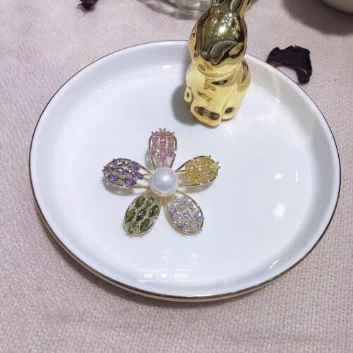 Free Ship New Arrival Colorful Flower Brooches for Women Vintage CZ stone Coat Brooch Pin Sweater Accessories High Quality Gift