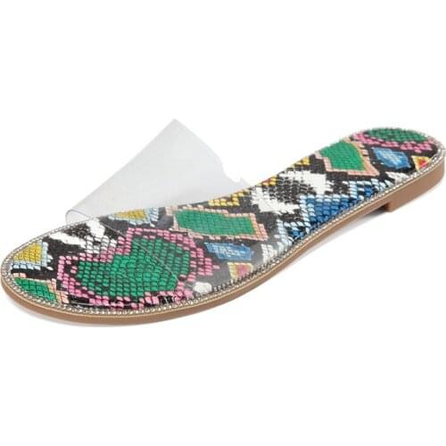 Flat-heeled rhinestone womens sandals and slippers fashion all-match beach shoes 2021 summer new rhinestone sandals