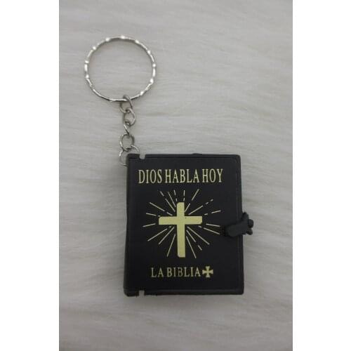 12pcs/lot Spanish Black Color Party Gifts Religious Gifts Holy Bible Keychain Dios Habla Hoy La Biblia Keychain
