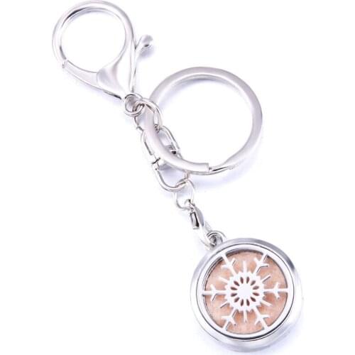 High Quality Snowflake Charm Stainless Steel Perfume Keychain Aromatherapy Essential Oil Diffuser Aroma Locket Keyring Jewelry