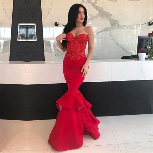 2020 Modern Red Dress Lace Mermaid Evening Dresses with Appliques Sweetheart Tiered Satin Sweep Train Formal Prom Party Gowns