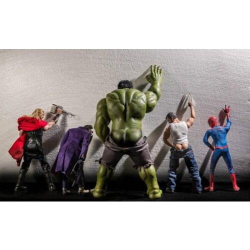 Spray painting The Hulk comics on oil canvas for childs room decor and wallpaper