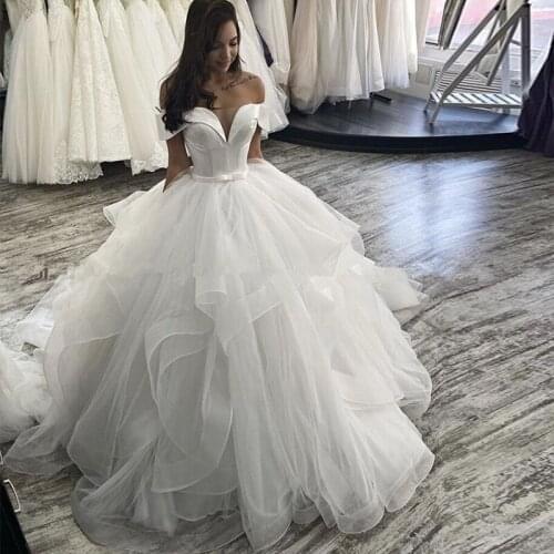 Ball Gown Wedding Dress Women Tiered Ruffles Puffy Chapel Train Lace Up Back Off The Shoulder Bridal Dresses Vestido De Noiva