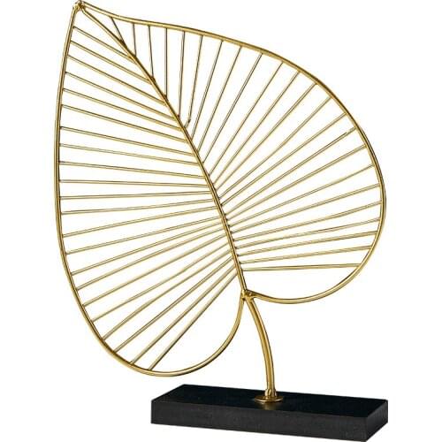 Home Decoration Accessories Modern Miniature Figurines Feng Shui Desk Decoration Vintage Home Decor Metal Christmas Gift