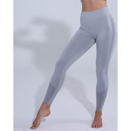 Womens Fashion Hot Style Fitness Clothes Fall/Winter Hip-Lifting Yoga Pants Tight-Fitting Seamless Yoga Clothes Women