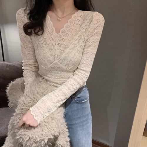 Women Blouse Retro V-neck Lace Female Autumn Winter Long-Sleeved Shirt Blouse Shirts Ropa De Mujer
