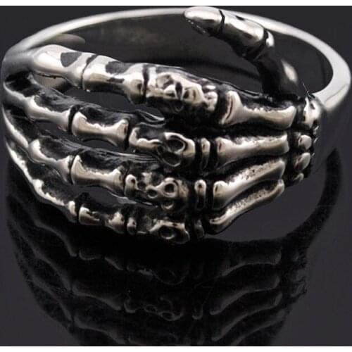 ATGO One Piece Drop Ship Fashion Jewelry Super Cool Skull Hand Rings Stainless Steel Punk Biker Man Ring BR143