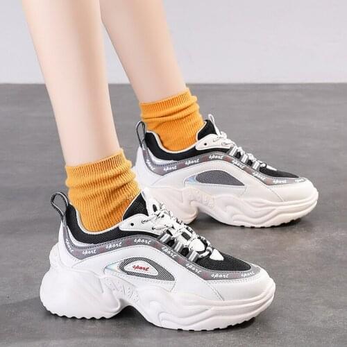 2020 Fashion Women Sneakers Fashion Casual Shoes Woman Comfortable Breathable Mesh Flats Female Lace-Up Round Toe Solid Shoes