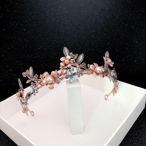 CC Crown Wedding Hair Accessories for Women Bride Vintage Crowns Pearl Baroque Style Princess Hairwear Engagement Fine Gift YQ33