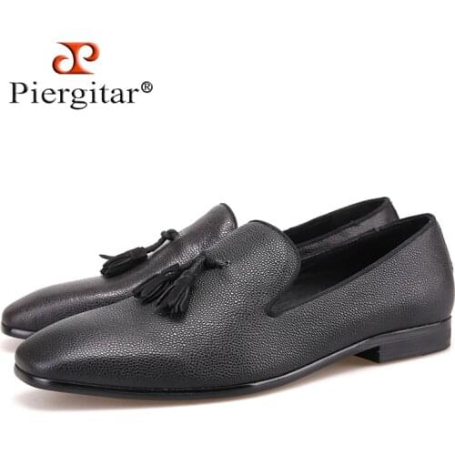 Piergitar brand 2018 New Black Genuine Leather mens loafers Handmade fashion men leather tassel shoes big size smoking slippers