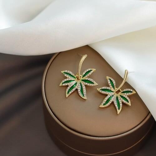 Creative Fresh Emulational Coconut Tree Stud Earrings Compact Simple Green Leaf Earrings Sweet Cute Jewelry Trend Fashion